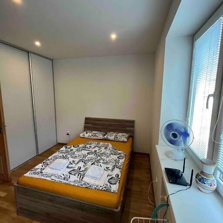 Brand New Apartment In The Heart Of ברטיסלאבה מראה חיצוני תמונה
