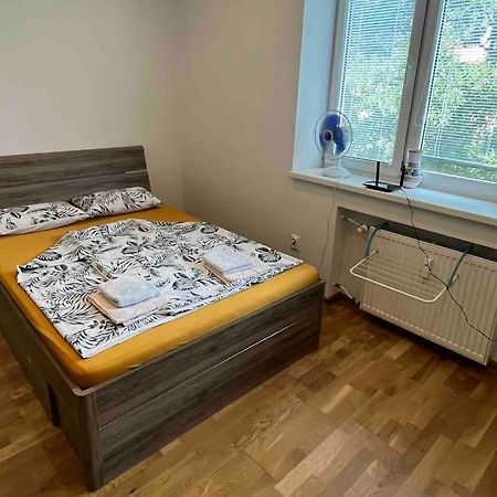 Brand New Apartment In The Heart Of ברטיסלאבה מראה חיצוני תמונה